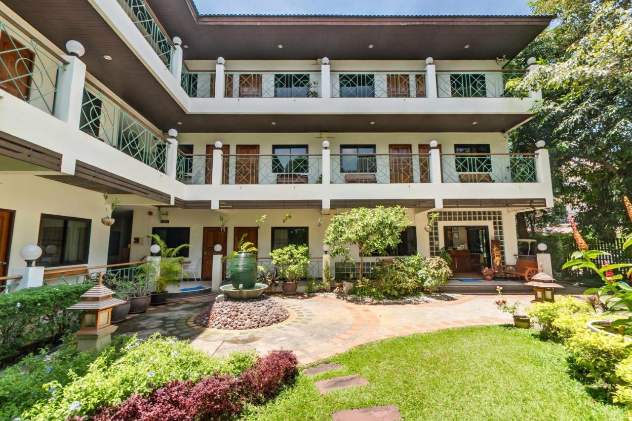 Charlie House Pin Klao Banguecoque Exterior foto